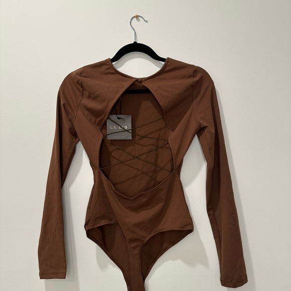 Le Lis Longsleeve Bodysuit NWT - Picture 2 of 5